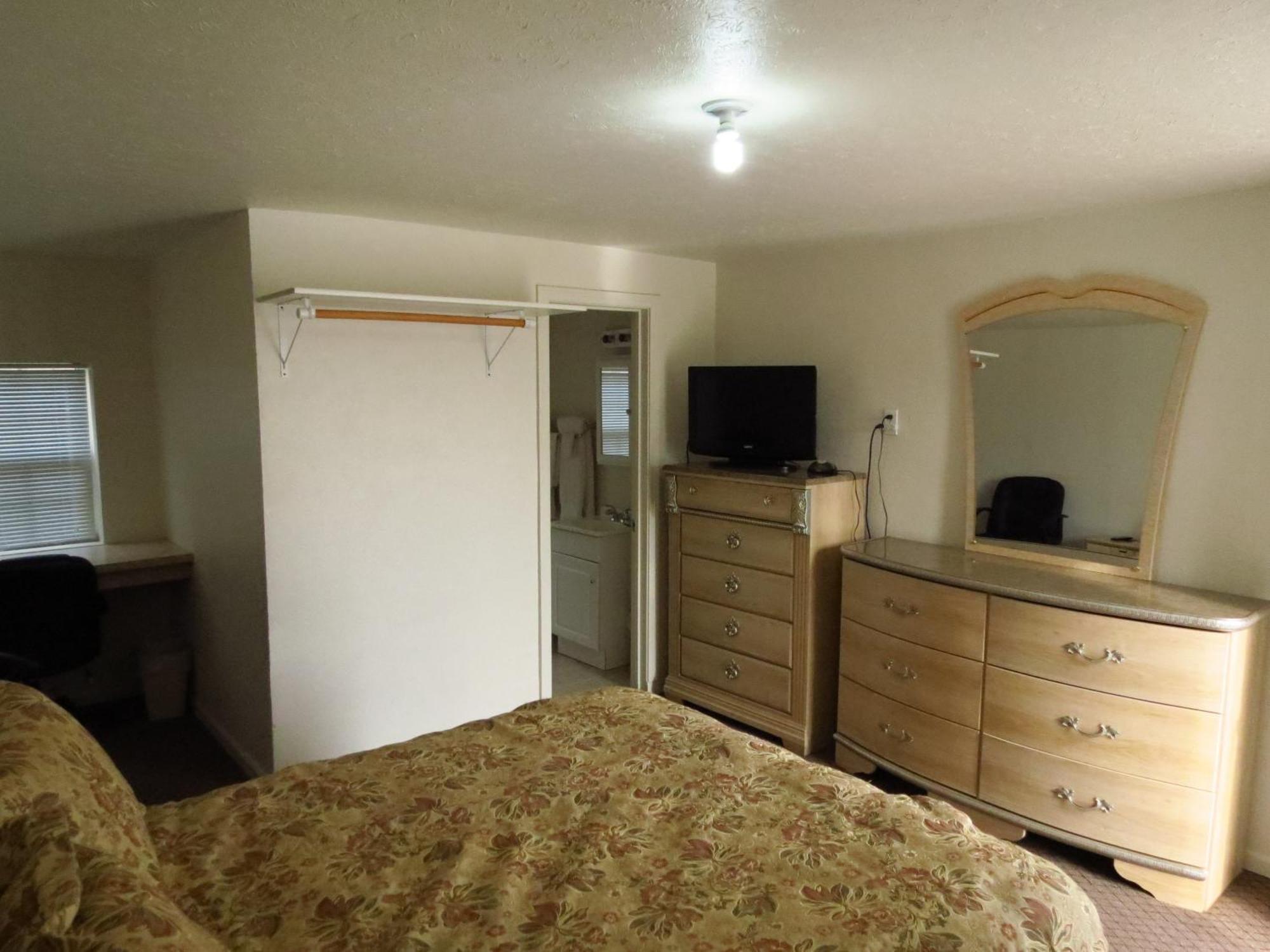 Best Inn Motel サライナ エクステリア 写真