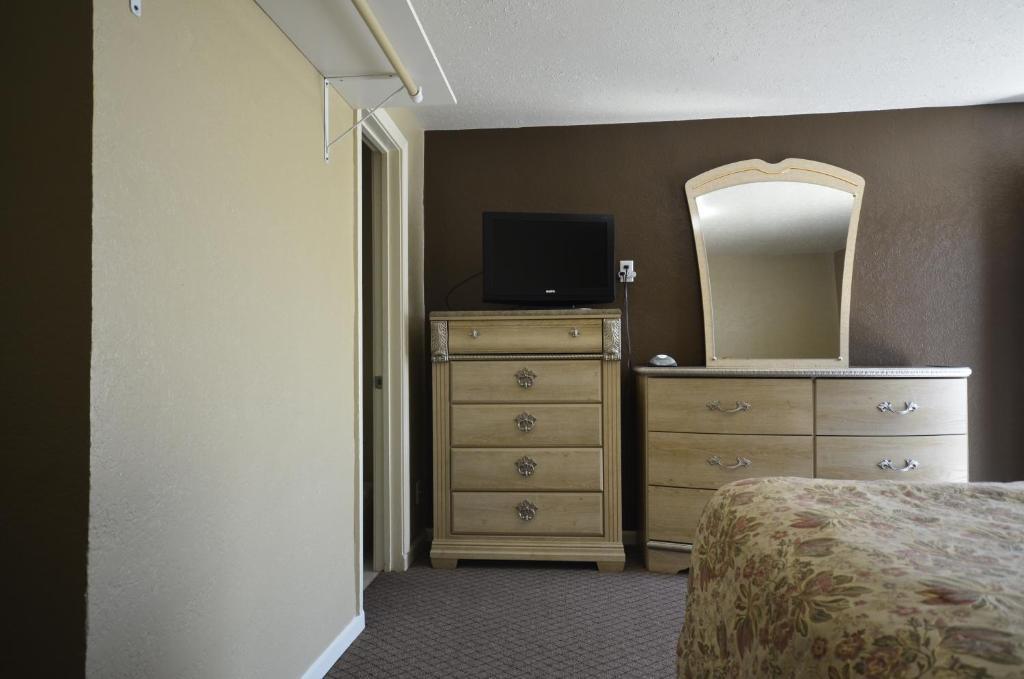 Best Inn Motel サライナ エクステリア 写真